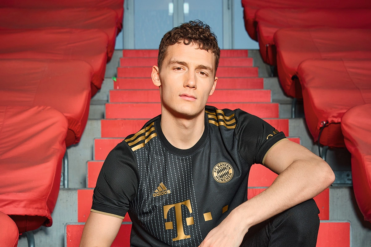 米体：莫拉塔妻子被发现已不再佩戴婚戒，二人感情陷入危机（米兰体育报：莫拉塔妻子被发现未佩戴婚戒，两人感情疑现危机）