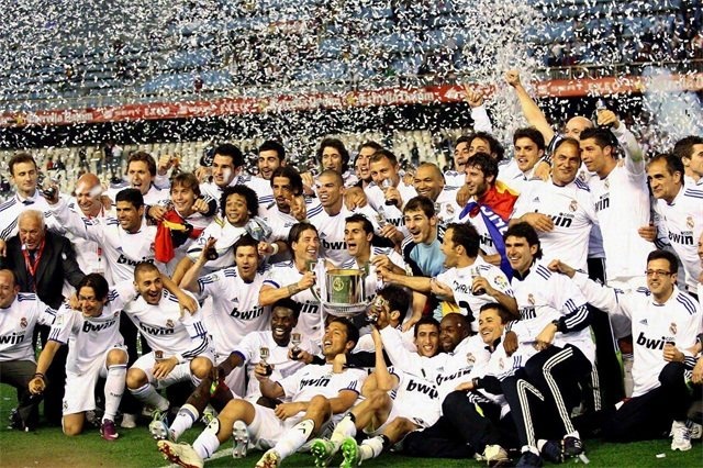 赫拉芬贝赫：我希望能继续和萨拉赫踢球，不知道未来会发生啥（赫拉芬贝赫：盼与萨拉赫继续并肩作战，未来走向尚未可知）