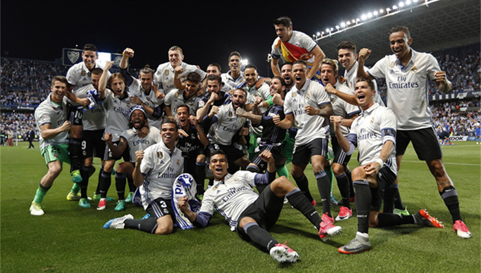 国足友谊赛战胜韩国展现新阵容（国足在友谊赛中击败韩国，新阵容亮相）